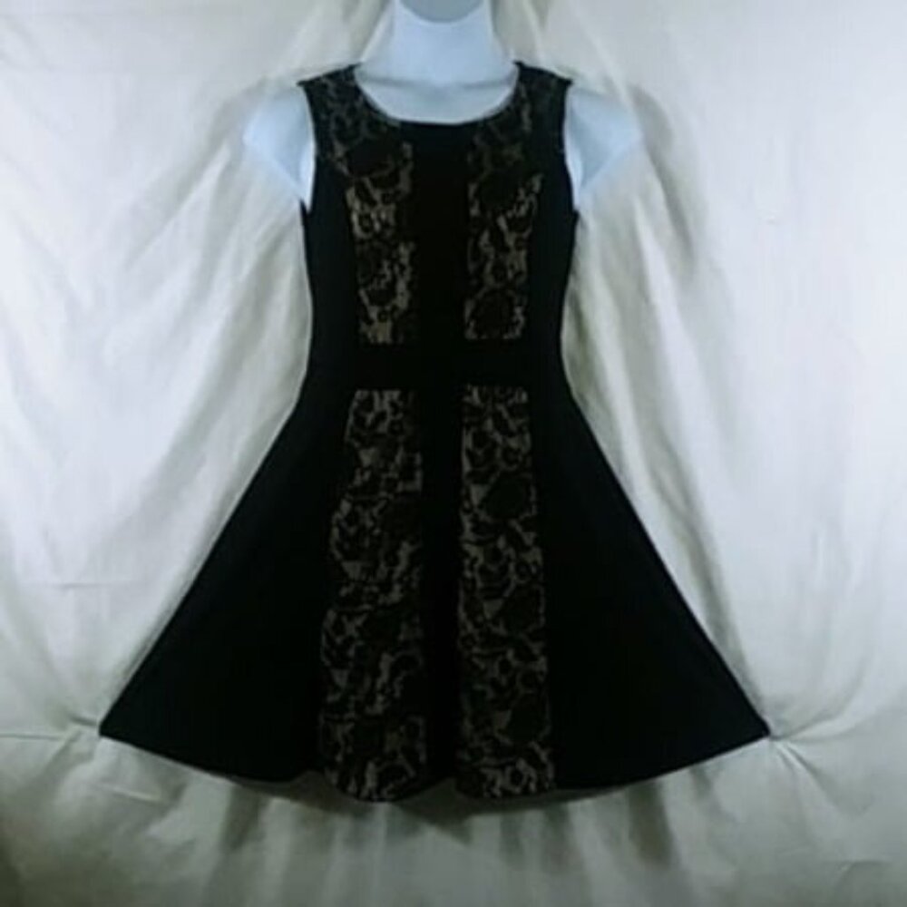 Carlalite Women's Black Cross Design Lace Fit & Flare Cocktail Dress Size M